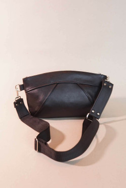 TIKLI crossari/vyölaukku