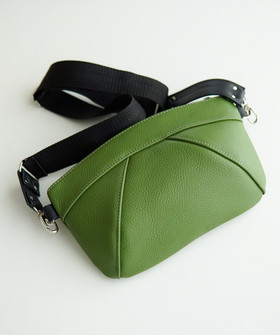 TIKLI vihreä crossari/vyölaukku