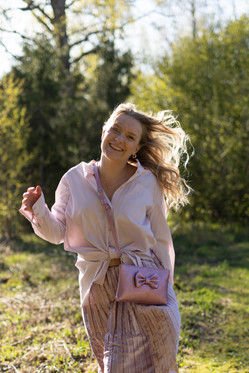 NAMI Metallinhohtoinen roosa, herkullinen kuin makea sorbetti.