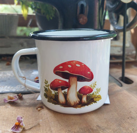 Kärpässieni -emalimuki, PikkuMari