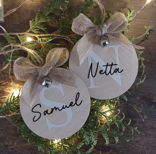 Puinen joulukoriste nimellä -PikkuMari Tmi
