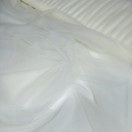 Pehmeä tylli, Off White