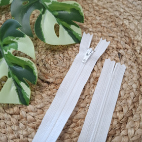 YKK Umpivetoketju 45 cm Valkoinen