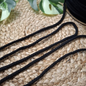 Puuvillanyöri, Musta 6 mm