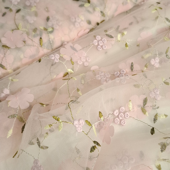 Brodeerattu 3D Kukkatylli, Light Rose