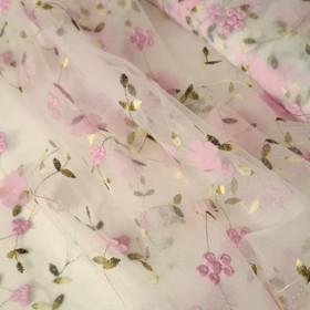 Brodeerattu 3D Kukkatylli, Valkoinen/vaaleanpunainen