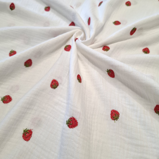 Brodeerattu Double Gauze, harsokangas, Mansikat