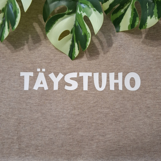 Silitettävä teksti, TÄYSTUHO, valkoinen