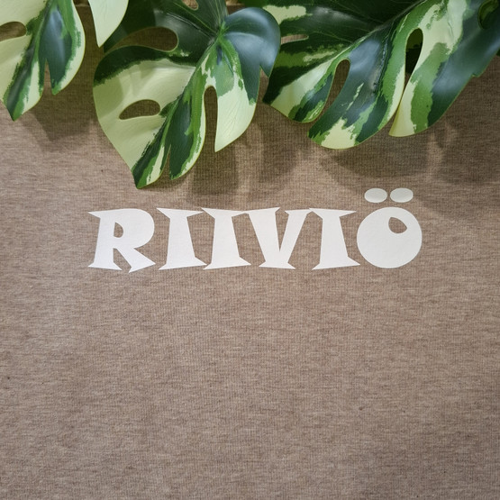 Silitettävä teksti, RIIVIÖ, valkoinen