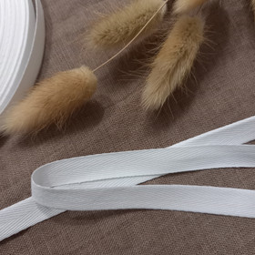 Kanttinauha, valkoinen