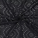 Brodeerattu puuvilla, Musta