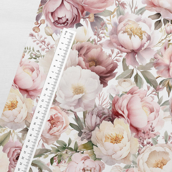 Dusty rose peonies, joustocollege
