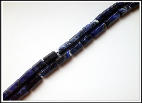 Sodaliitti, 8 x 18 mm, putki