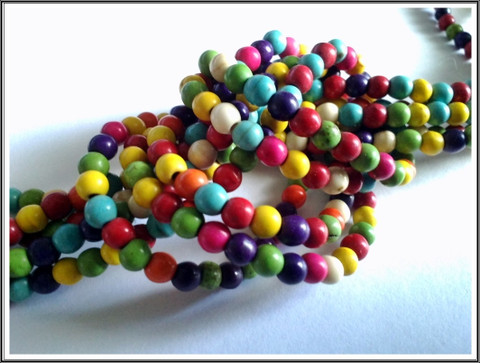 Magnesiitti, pyöreä Ø 4 mm, värimix, nauha