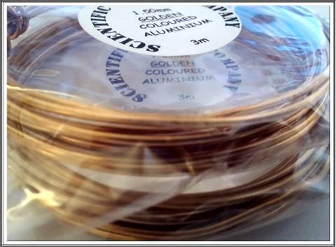 Värillinen alumiinilanka Ø 1.5 mm, 3 metriä, kulta (Golden)
