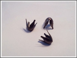 Helmihattu 14 x 10 mm, tulppaani, antiikkikulta, 10 kpl