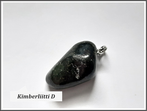 Kimberliitti, uniikki kiviriipus .925 hopeisella pidikkeellä