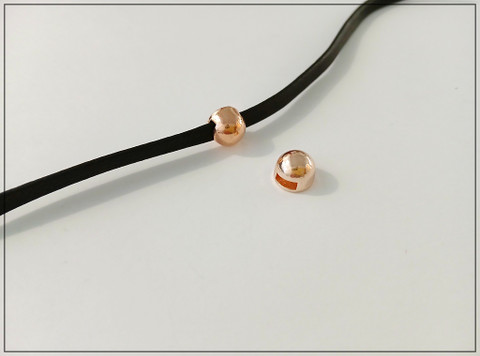 Ruusukullattu hela, 5 x 2 mm, puolipyöreä