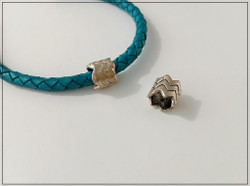 Hela, siksak-aaltokuvio, hopeoitu