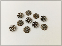 Helmihattu 7 mm kukka filigree, antiikkipronssi, 10 kpl