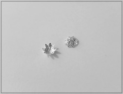 Helmihattu 8 mm, kukka filigree, hopeoitu, 20 kpl