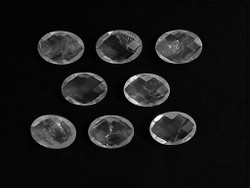 Vuorikristalli kapussi, 18 x 13 mm, ovaali, fasetoitu A-laatu