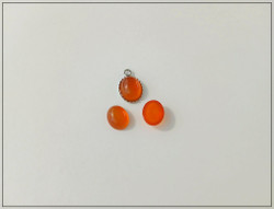 Karneoli A, 10 x 8 mm ovaali kapussi