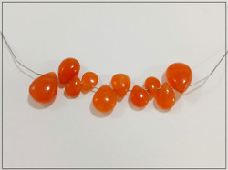 Karneoli A, sileä päärynä brioletti, 10 kpl