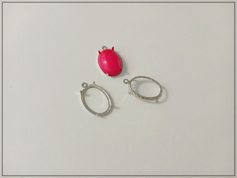 Korupohja 18 x 13 mm kapussille, avoin, teräsväri