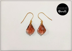 Korvakorut, Kreivitär, nude