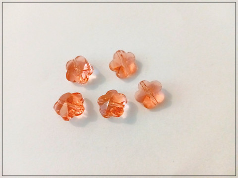 Lasihelmi kukka 10 x 10 mm, persikka, 5 kpl