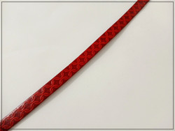 Nahkanauha 10 x 2 mm, kohokuvioitu, ketju, punainen