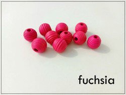 Puuhelmi 13 mm, uritettu, eri värejä