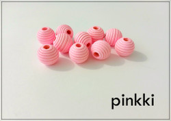 Puuhelmi 13 mm, uritettu, eri värejä