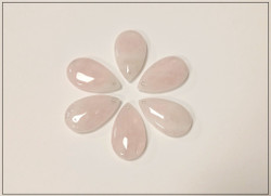 Ruusukvartsi riipuskivi, pisara