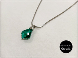 Riipuskoru, Markiisitar, smaragdinvihreä