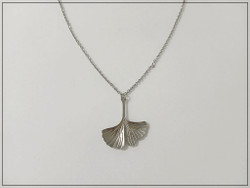 Ginkgo riipuskoru ketjulla, ruostumaton teräs