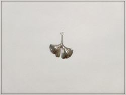 Metalliriipus Ginkgo-lehti 29 x 25 mm, ruostumaton teräs