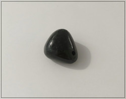 Turmaliini, riipuskivi, musta, nugetti