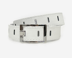 L. Valkoinen Reikävyö 25mm läpisoljella