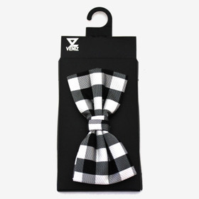 Musta ruudullinen rusetti