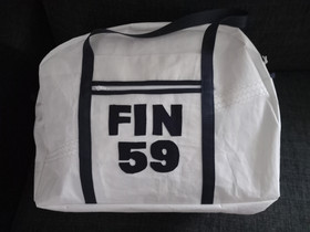 Kassi (useita malleja ja värejä)