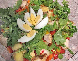 Maalaiskananpoikasalaatti