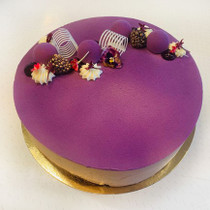 Mustaherukka maitosuklaakakku