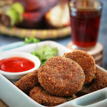 Pinaatti-pinjansiemenpyörykkätapas