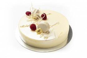 Vadelma-valkosuklaakakku