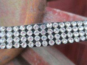 UUSI musta Horse Comfortin 'timantti'-otsapanta, 37 cm