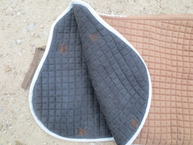 Showmasterin ruskea neliöhuopa, yleismalli FULL