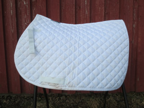 Valkoinen neliöhuopa estesatulaan FULL