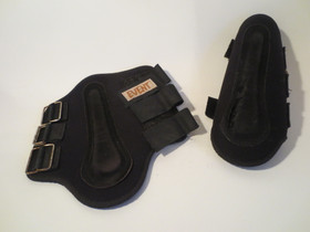 Etujalan hivutussuojat